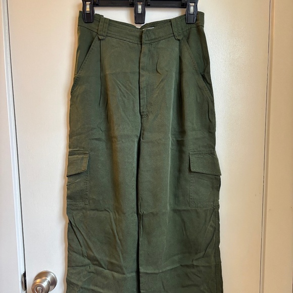 Reformation Jackson Cargo Pant Size 4 - Picture 1 of 6